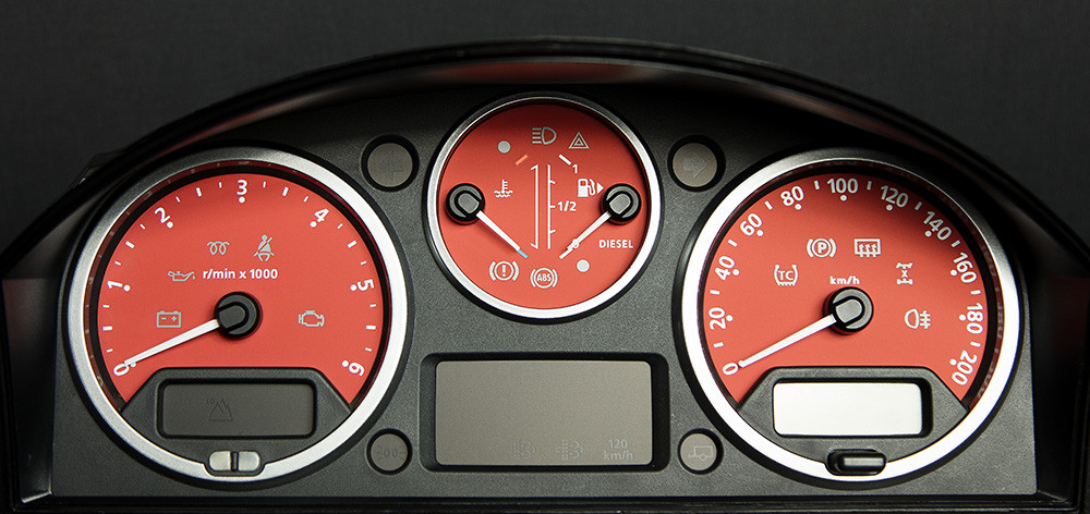 Land Rover Defender White, Red, or Blue KMH Replacement Dial. Part No. 8314W / 8314R / 8314B / 8314G / 8314I - Image 4