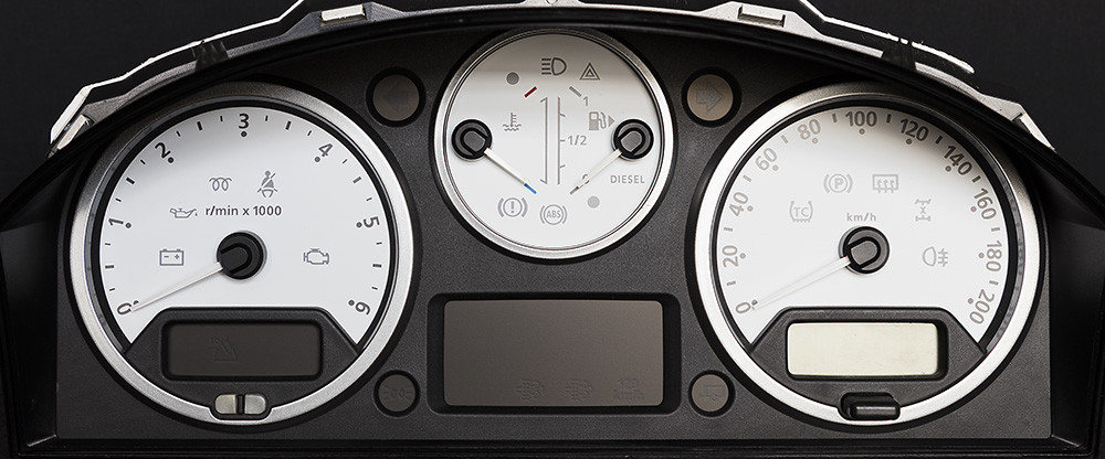 Land Rover Defender White, Red, or Blue KMH Replacement Dial. Part No. 8314W / 8314R / 8314B / 8314G / 8314I - Image 2