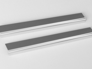 K215P-Land-Rover-Discovery-5-Sill-Protectors