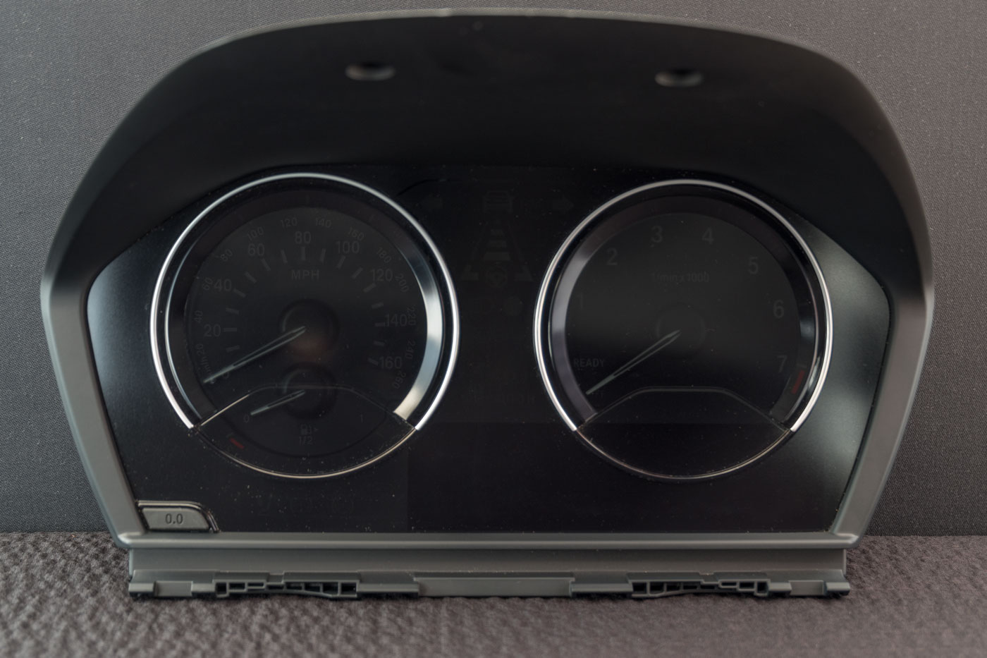 BMW 1 Series (F20-F21), 2 Series (F22-F45-F46), X1 (F48) & X2 (F39) KMH to MPH Conversion Dial for imported / exported vehicle. Part No. C1912