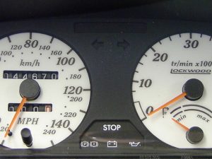306 Dials. For Diesel Model with Oil Gauge. Speedo Starts at '20' MPH. Part No. 40AAA2